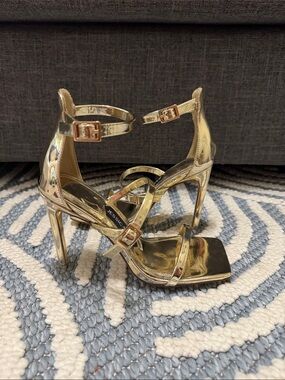 Jessica Rich Gold Metallic Strappy Stiletto Heels Square Toe Sandals Size 36